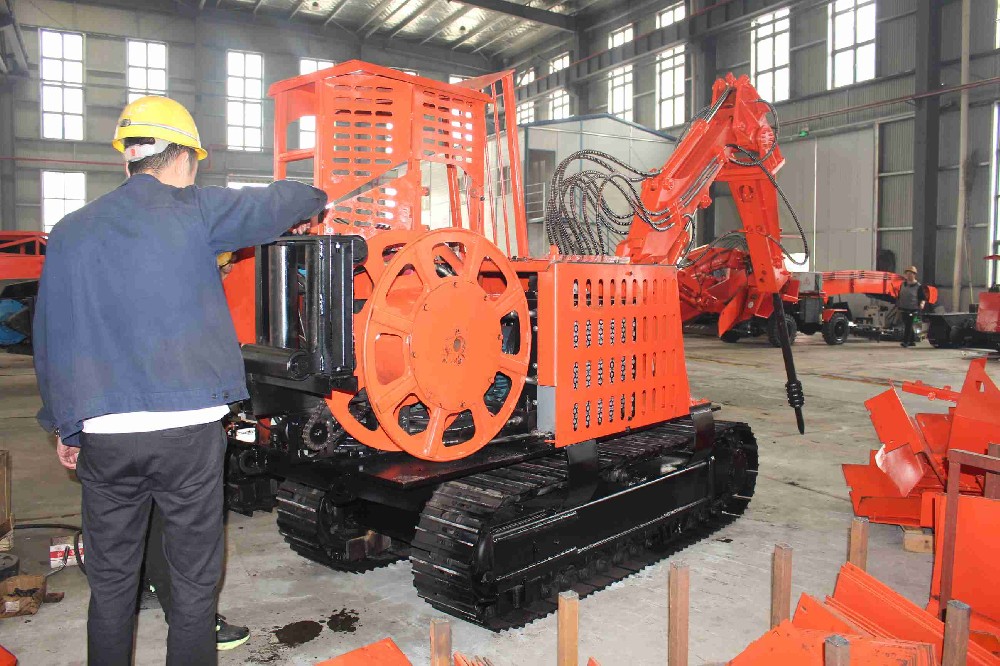 陜西小型扒渣機(jī)廠家直銷，價(jià)格比經(jīng)銷商低多少？
